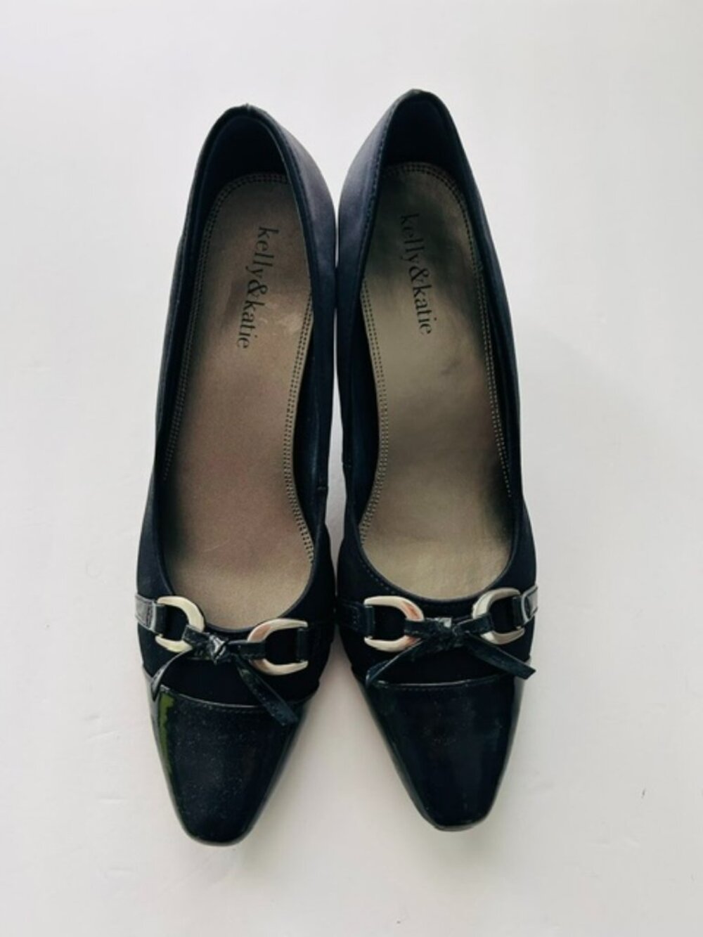 NWT Kelly & Katie Navy Fabric Heel Shoes, Size 8M